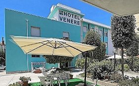 Venere Hotel Booking